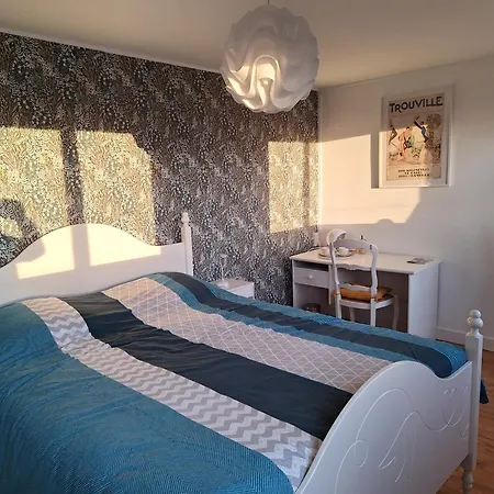 La Fleur Du Soleil Bed and Breakfast *