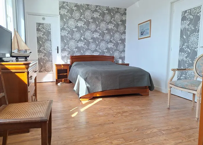 La Fleur Du Soleil Bed & Breakfast *